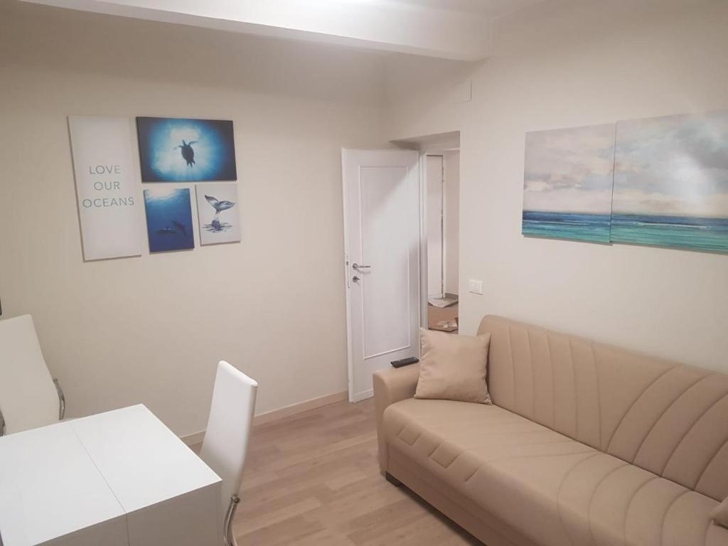 Appartement Trilocale Nel Centro Di Sampierdarena à Gênes Extérieur photo